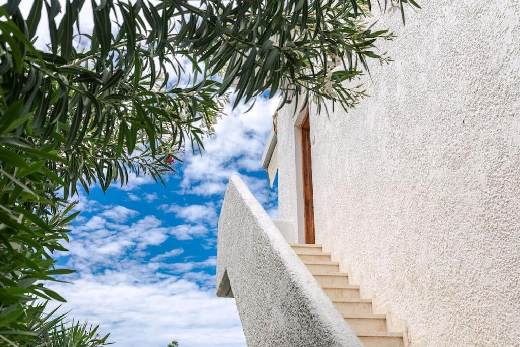 Seaside Escape Apartment Saronida Zewnętrze zdjęcie